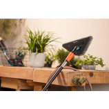 Gardena Cleansystem – perie manuală moale și flexibilă, pentru curățarea suprafețelor delicate