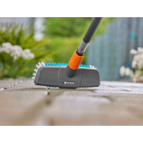 Gardena Cleansystem – perie manuală cu peri tari, perie de curățare pentru suprafețe mai mari și rezistente