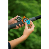Set de spălare Gardena Cleansystem cu perie moale și mâner, pentru curățarea suprafețelor delicate
