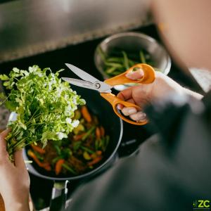 Fiskars Foarfece de bucătărie, 18 cm 1075051